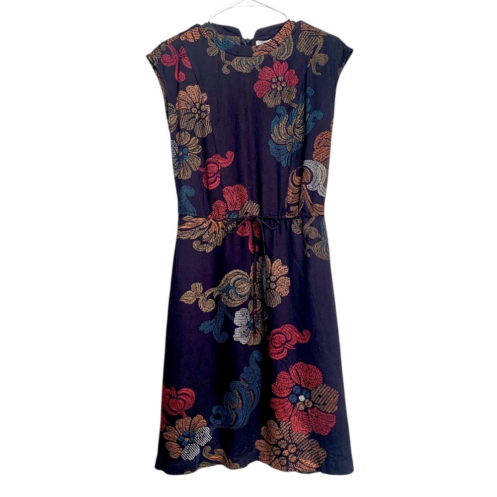 THOUGHT SLEEVELESS  FLORAL DRESS
